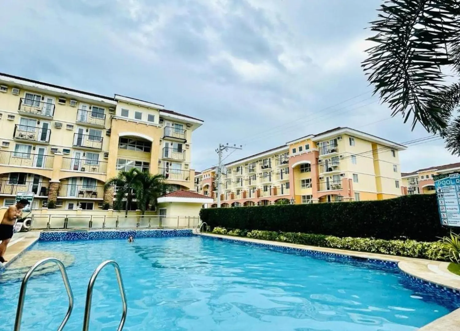 Modern Minimalist - Relaxwork Airport Pickup Netflix Apartment Davao 0*,